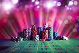 kompas138 slot app dashboard with slot games and live dealer lobby
